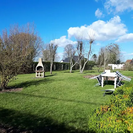 Maison Charmante A Avec Grand Jardin Clos Дом отдыха *