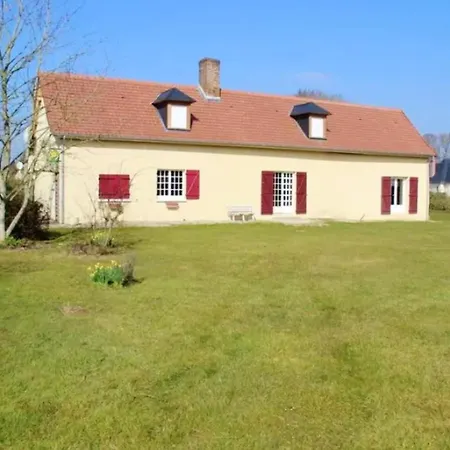 Дом отдыха Maison Charmante A Avec Grand Jardin Clos Tours-en-Vimeu